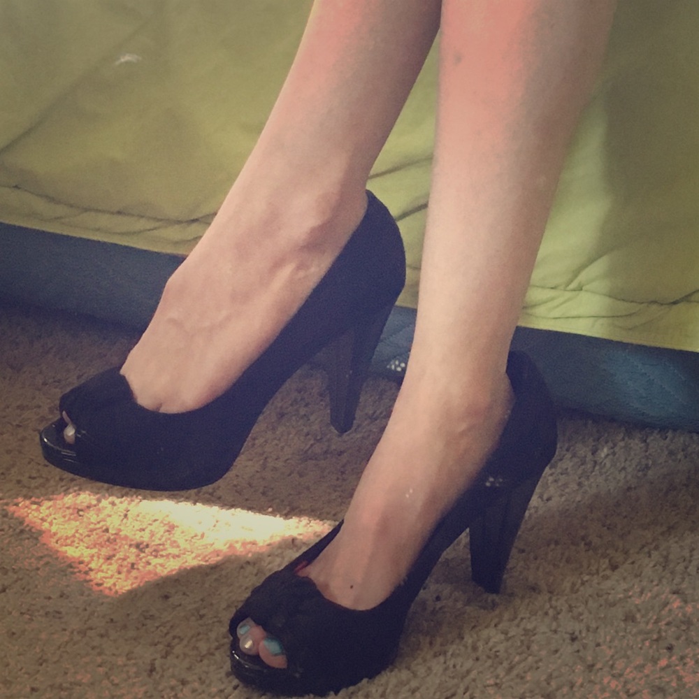 Black Bow-Toe Heels